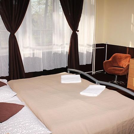 Hotel Stella Siofok Bagian luar foto